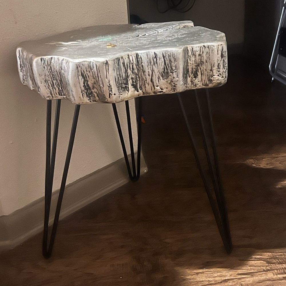 Moving sale